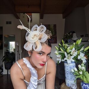 Elegant Cream and Gold Fascinator